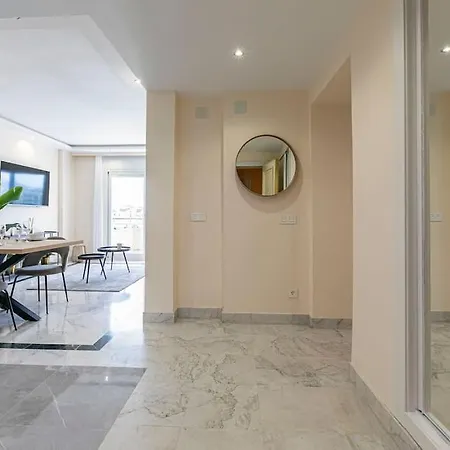 Marbella Home Rentals - Marina Banus, Puerto Banus, 2Br Spacious, Parking & Pool Апартаменты Марбелья