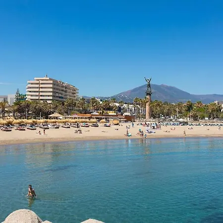 - Marina Banus, Puerto Banus, 2br Spacious, Parking & Pool Appartamento Marbella