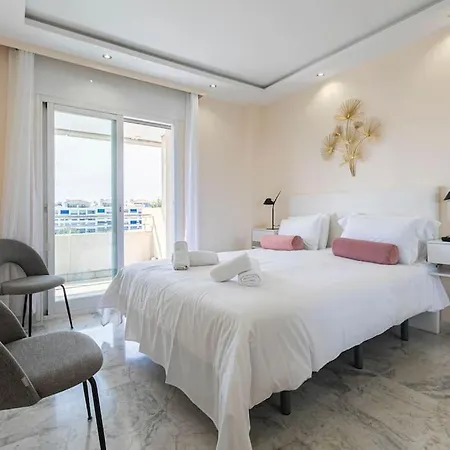 아파트 Marbella Home Rentals - Marina Banus, Puerto Banus, 2Br Spacious, Parking & Pool *