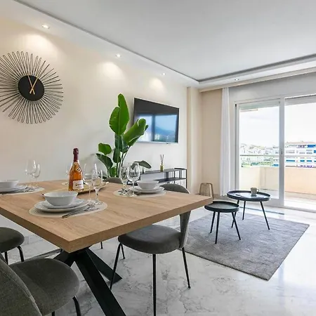 Marbella Home Rentals - Marina Banus, Puerto Banus, 2Br Spacious, Parking & Pool Апартаменти Марбелья