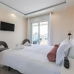 - Marina Banus, Puerto Banus, 2br Spacious, Parking & Pool * Μαρμπέλλα