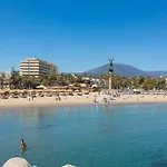- Marina Banus, Puerto Banus, 2br Spacious, Parking & Pool Διαμέρισμα Μαρμπέλλα