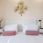 - Marina Banus, Puerto Banus, 2br Spacious, Parking & Pool